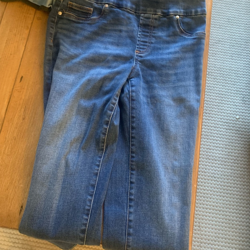 Chico's Petite Pull-On Ankle Jeggings